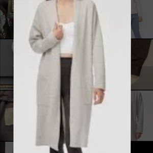 Nana ton - Long Cream Sweater - Size small